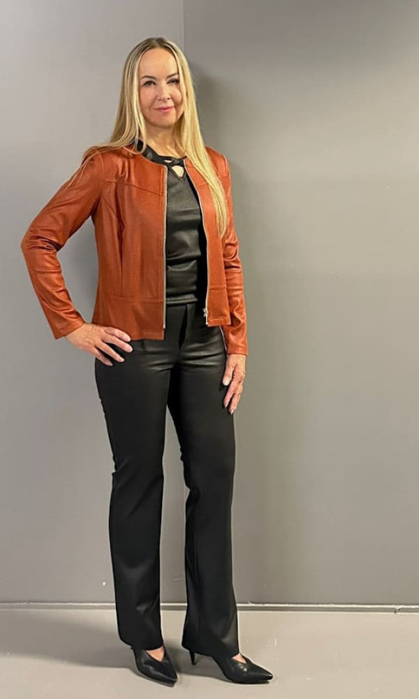 Tekstiilinahkainen Boot Cut farkku Oona Musta