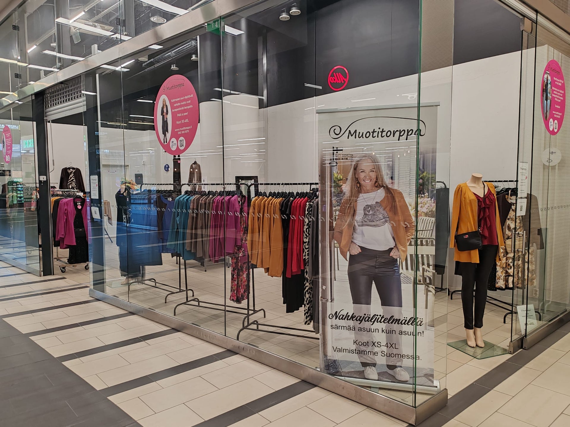 Lataa video: Muotitorppa on Kauppakeskus Kaaressa 30.11.2025 saakka