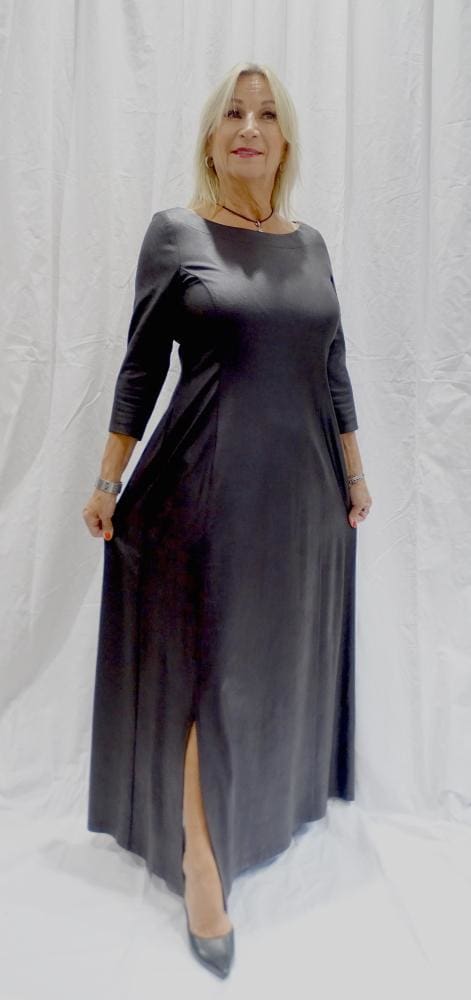 Tekstiilinahkainen leninki SONJA L TÄYSPITKÄ venekauluksella Musta